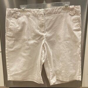 Izod Golf Shorts Womens 14 Stretch White Chino Casual Golfing